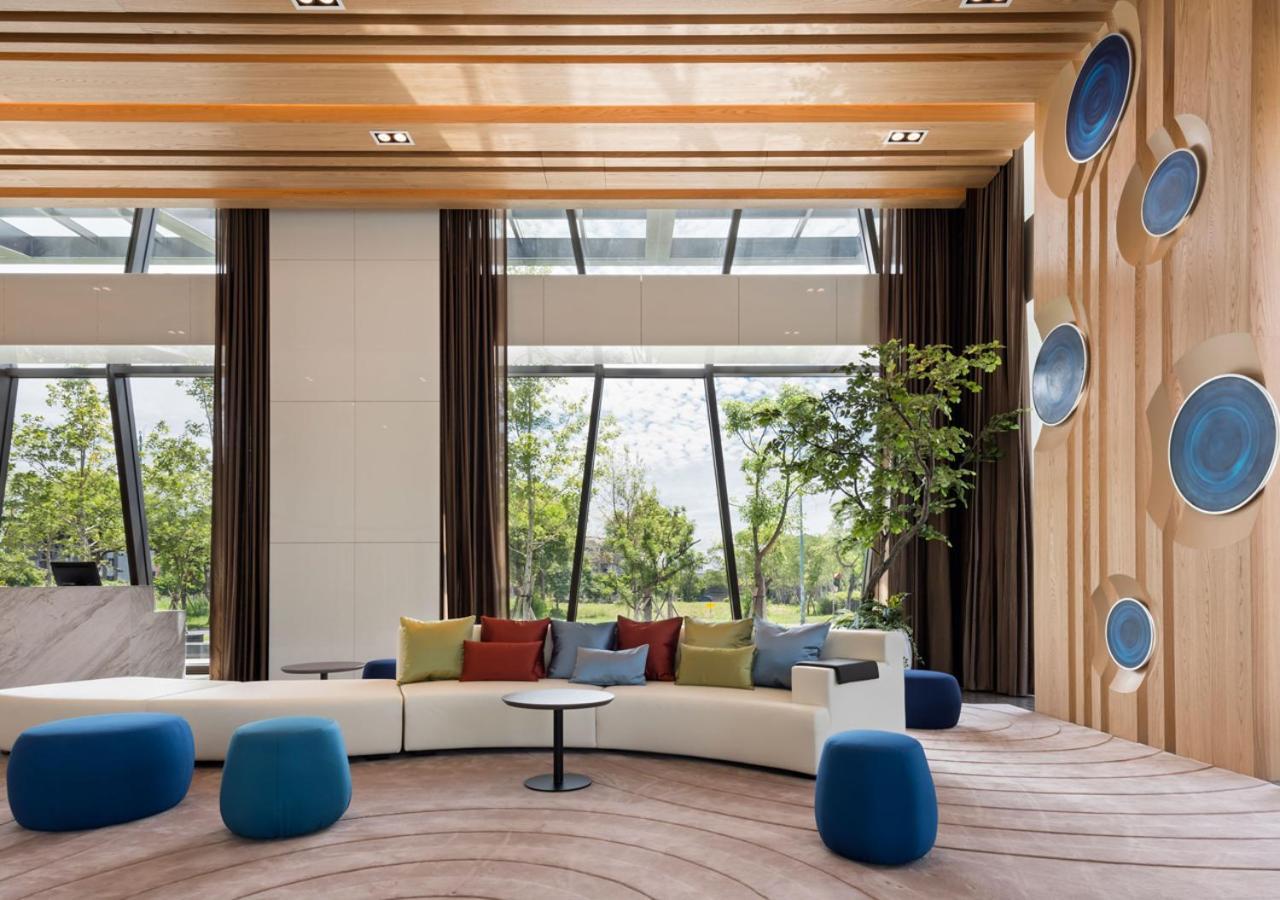 Lakeshore Hotel Yilan Екстер'єр фото